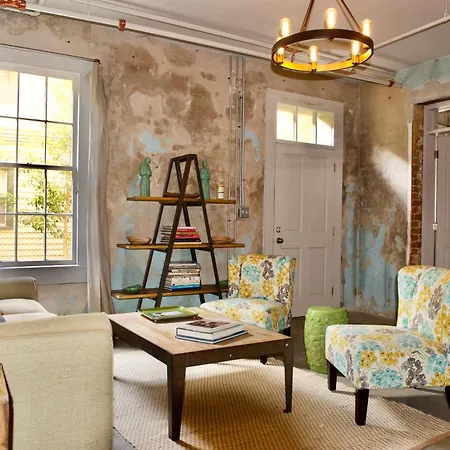 Very Close To French Quarter 2Bed
